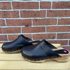 Lisa B. Low Heel Leather Clogs - Size 38